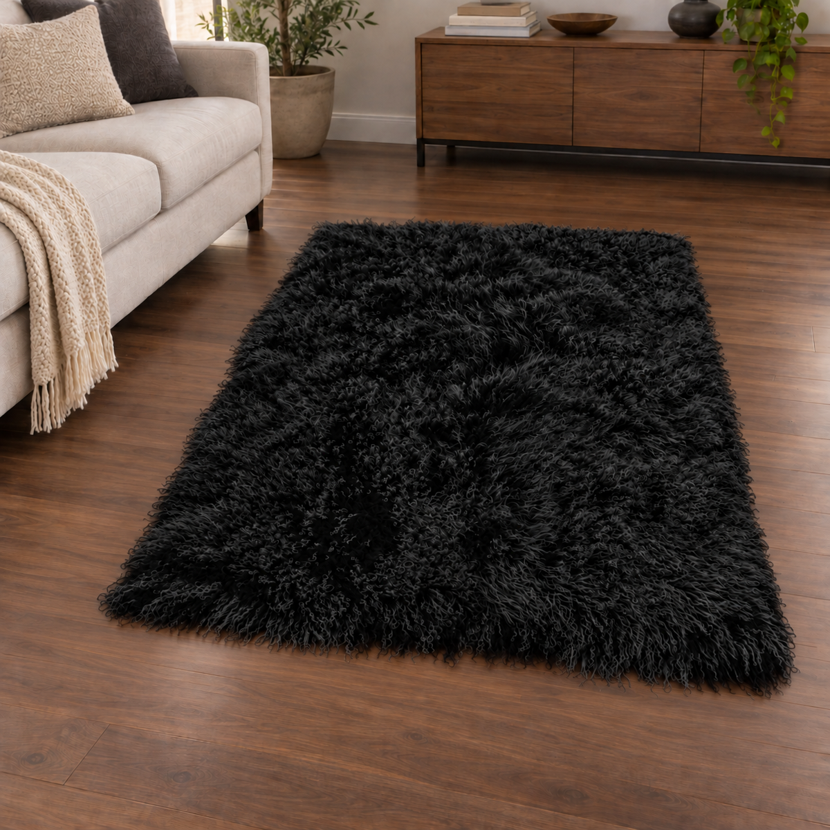 Mongolian/Tibetan Lamb Fur Rug – 5′ × 8′