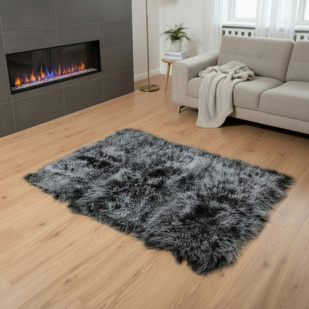 Tibetan Mongolian Lamb Fur Rug - 4' x 6' — Frosted Black
