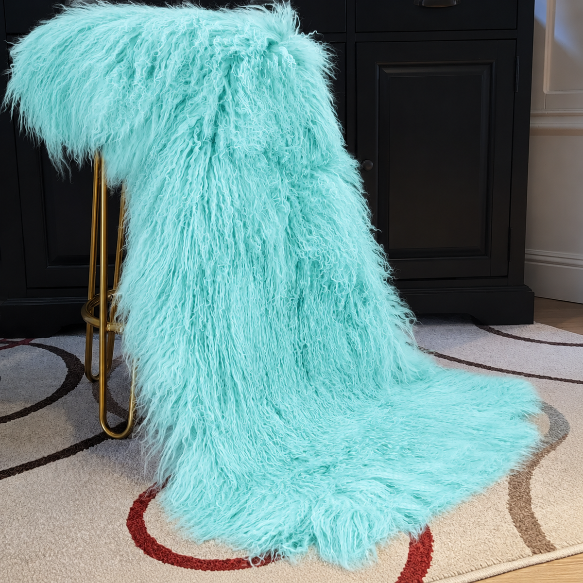 Mongolian/Tibetan Lamb Fur Sheepskin Plate – 2' × 4' - Mint