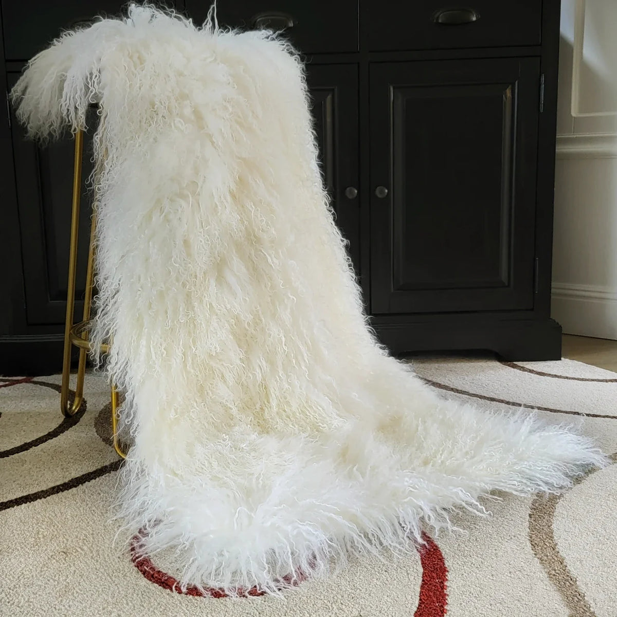 Mongolian/Tibetan Lamb Fur Sheepskin Plate – 2' × 4' - Natural White