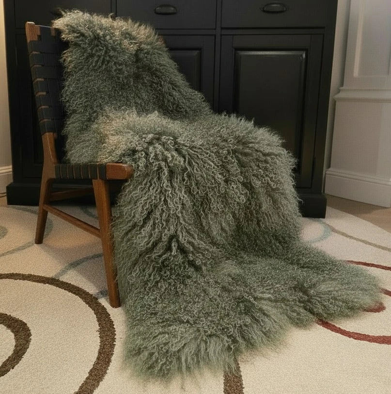 Mongolian/Tibetan Lamb Fur Sheepskin Plate – 2' × 4' - Sage Green